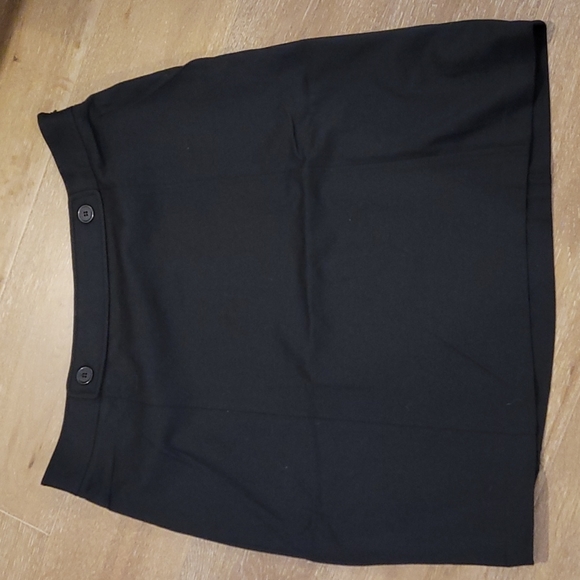 NWOT Lennie by Nina Leonard Black Skirt - Picture 1 of 3